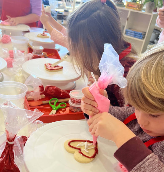 MOMMY & ME Cookie Decorating (FRIDAY MAY 12)